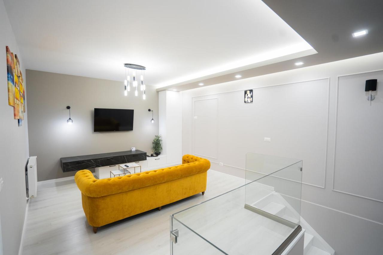 Shimresidence Luxury Rădăuţi エクステリア 写真